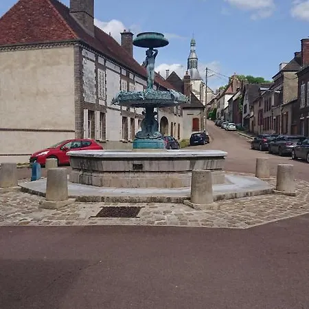 Maison D'othe 招待所 3*